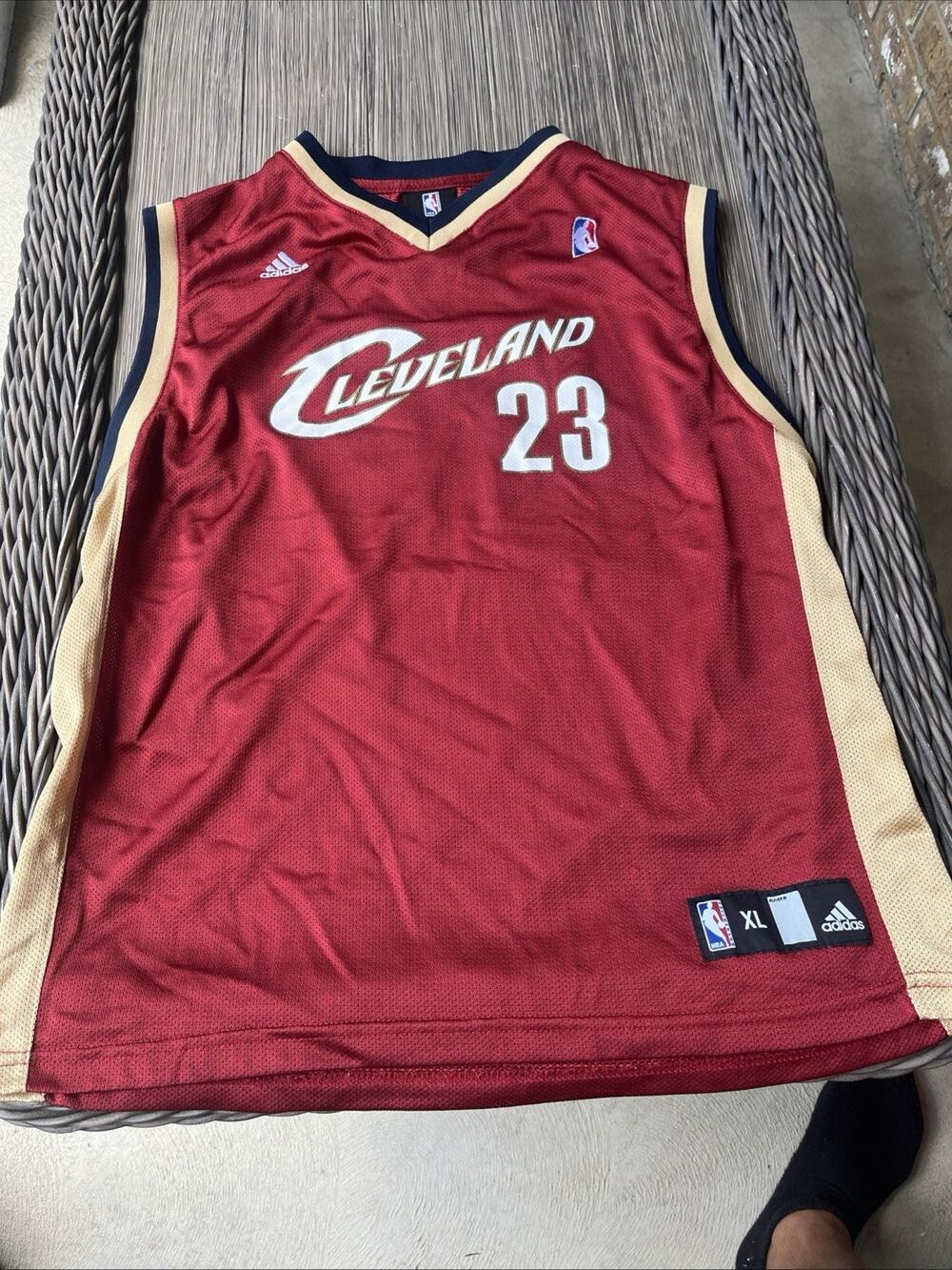 Adidas Cleveland Cavaliers LeBron James #23 Road Jersey Men’s XL